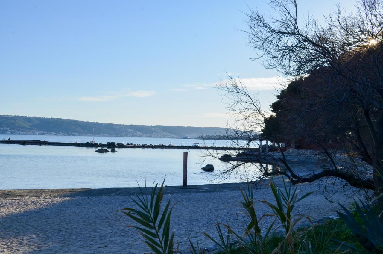 Mihaela Studio Apartmans 150M Near The Beach Kaštela Exterior foto