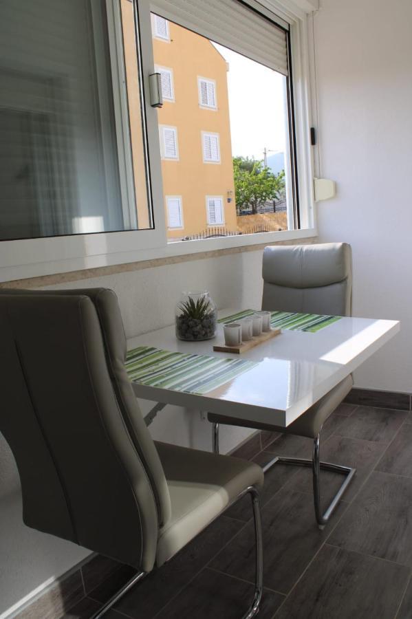 Mihaela Studio Apartmans 150M Near The Beach Kaštela Exterior foto